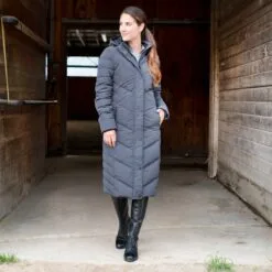 Hadley Down Trainer's Coat By SmartPak -Smartpak Equine Shop 30467 almostblack onmodel 16